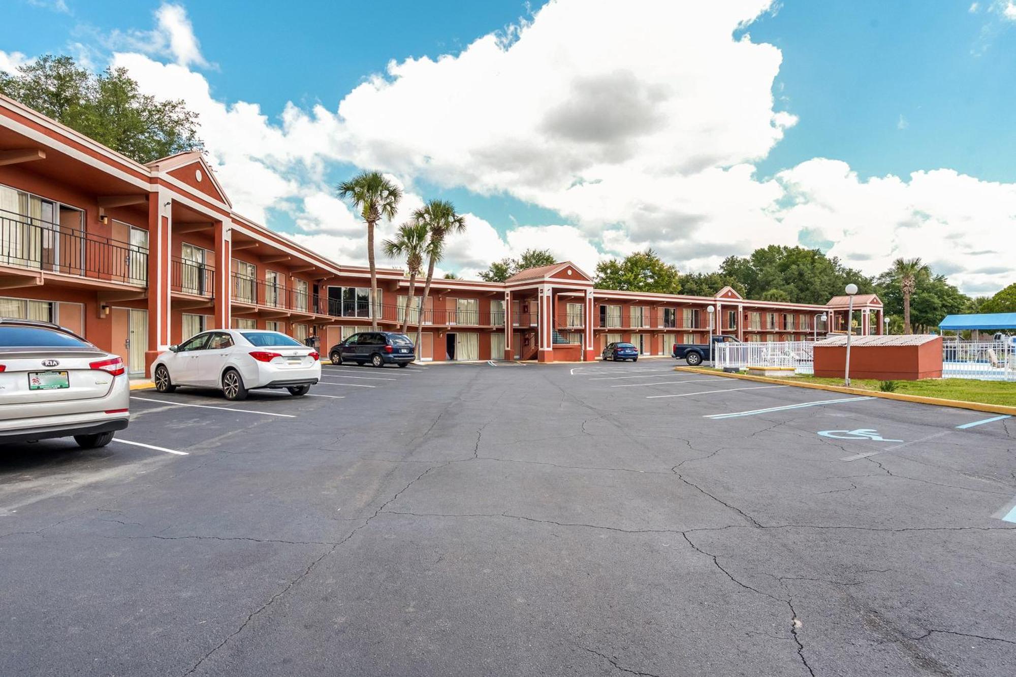 Oyo Hotel Mustang Silver Spring Fl Silver Springs Exterior foto