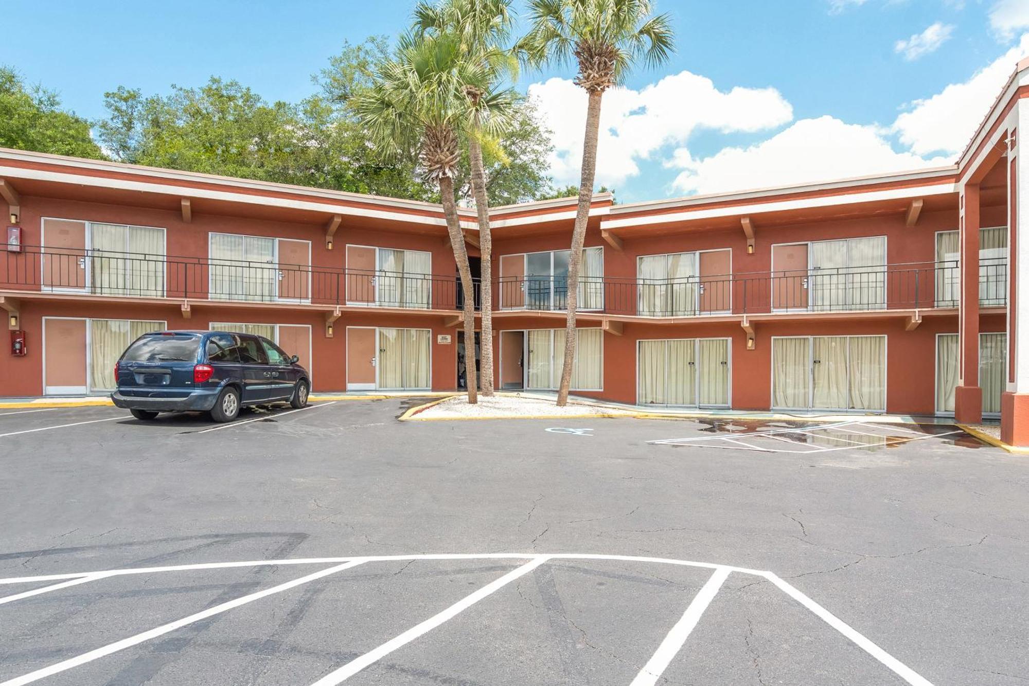 Oyo Hotel Mustang Silver Spring Fl Silver Springs Exterior foto